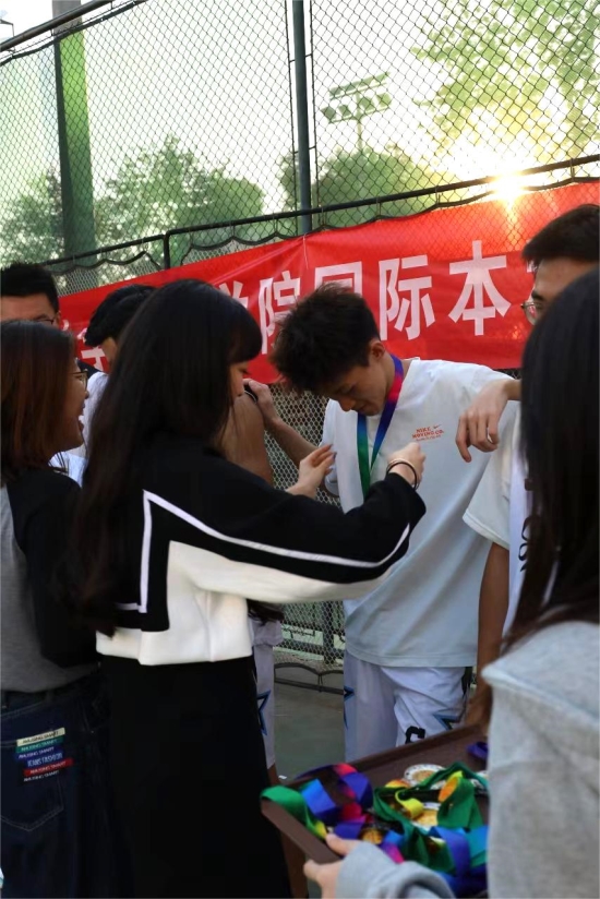 图14 颁奖现场.jpg