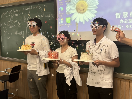 1726035367167408.jpg 图6 欢送会现场.jpg