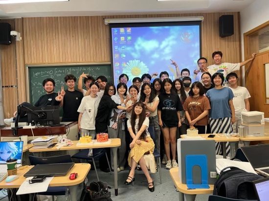 1726035387231416.jpg 图7 全体师生合影.jpg